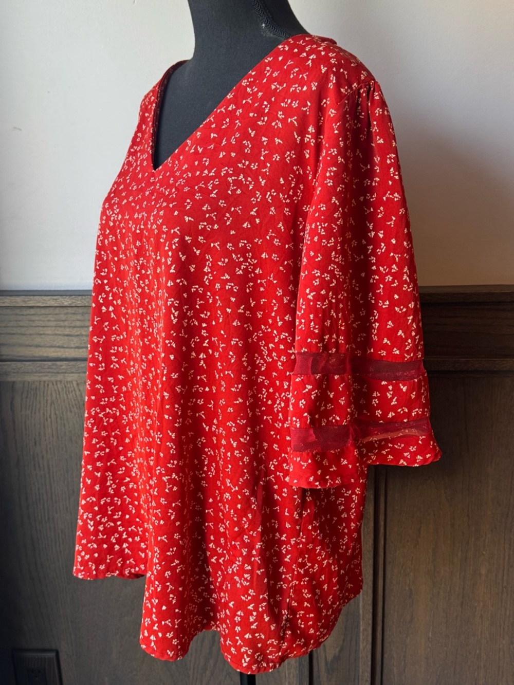 Red Orange V-Neck Women's Top with Ruffle Sleeves XL - Picture 2 of 8